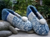 p-0022-weiss-blau-m-weissem-bommel